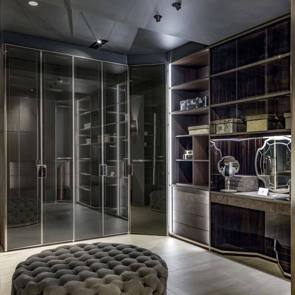 Atelier Walk In Closet by Longhi