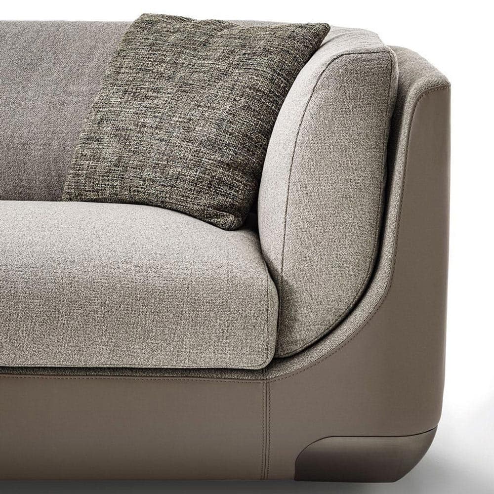 Bravery Sofa by Longhi