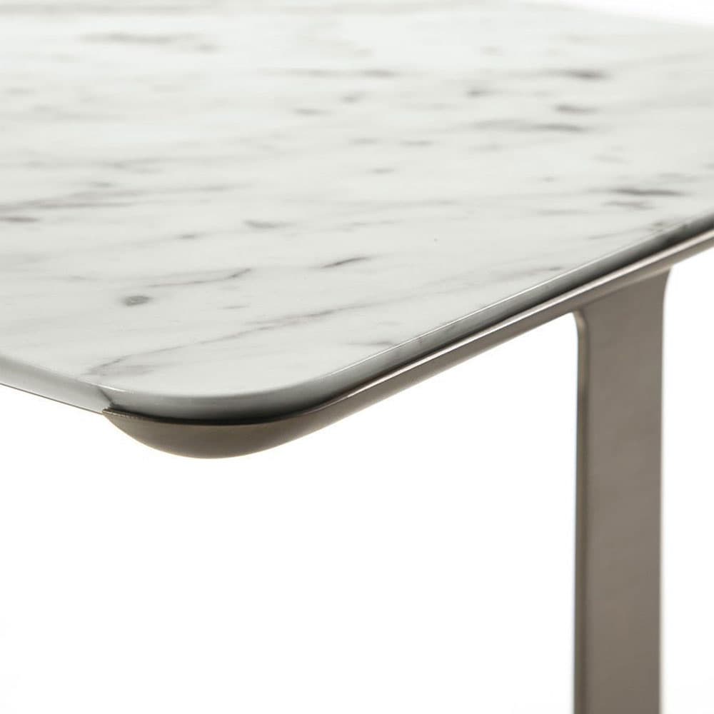 Levity Dining Table by Longhi