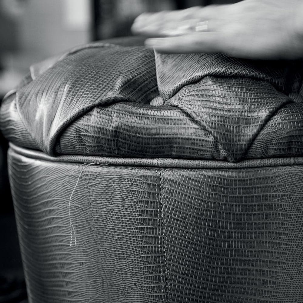 Teo Loveluxe Pouf  by Longhi