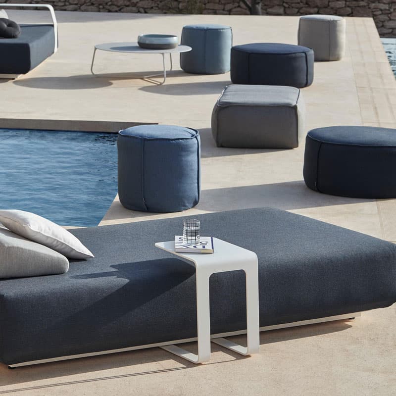 Lina Outdoor Side Table by Manutti