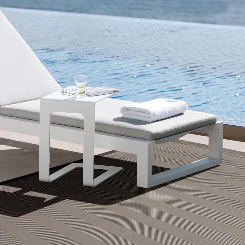 Lina Outdoor Side Table by Manutti