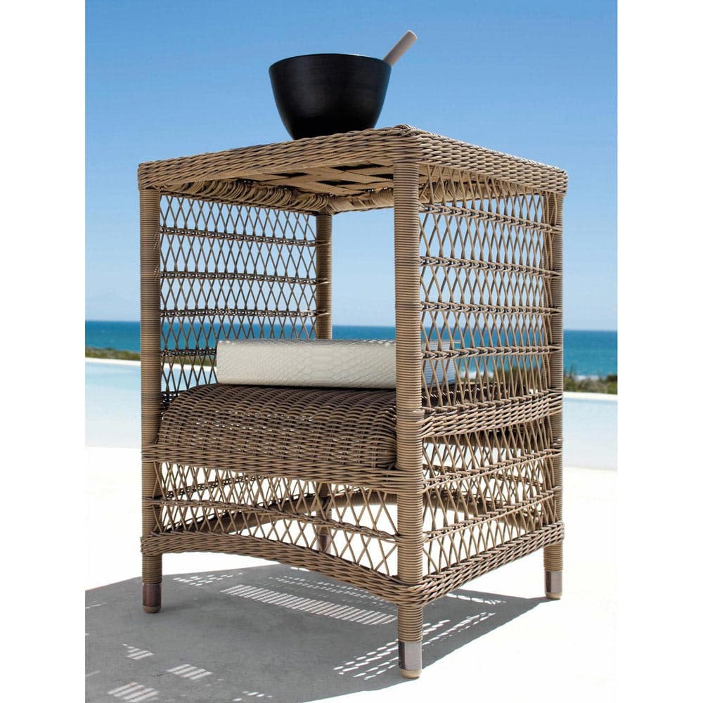 Malibu Outdoor Side Table by Manutti