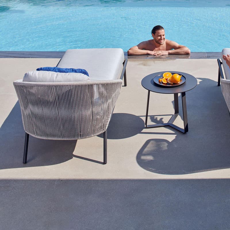 Radoc Sun Lounger by Manutti