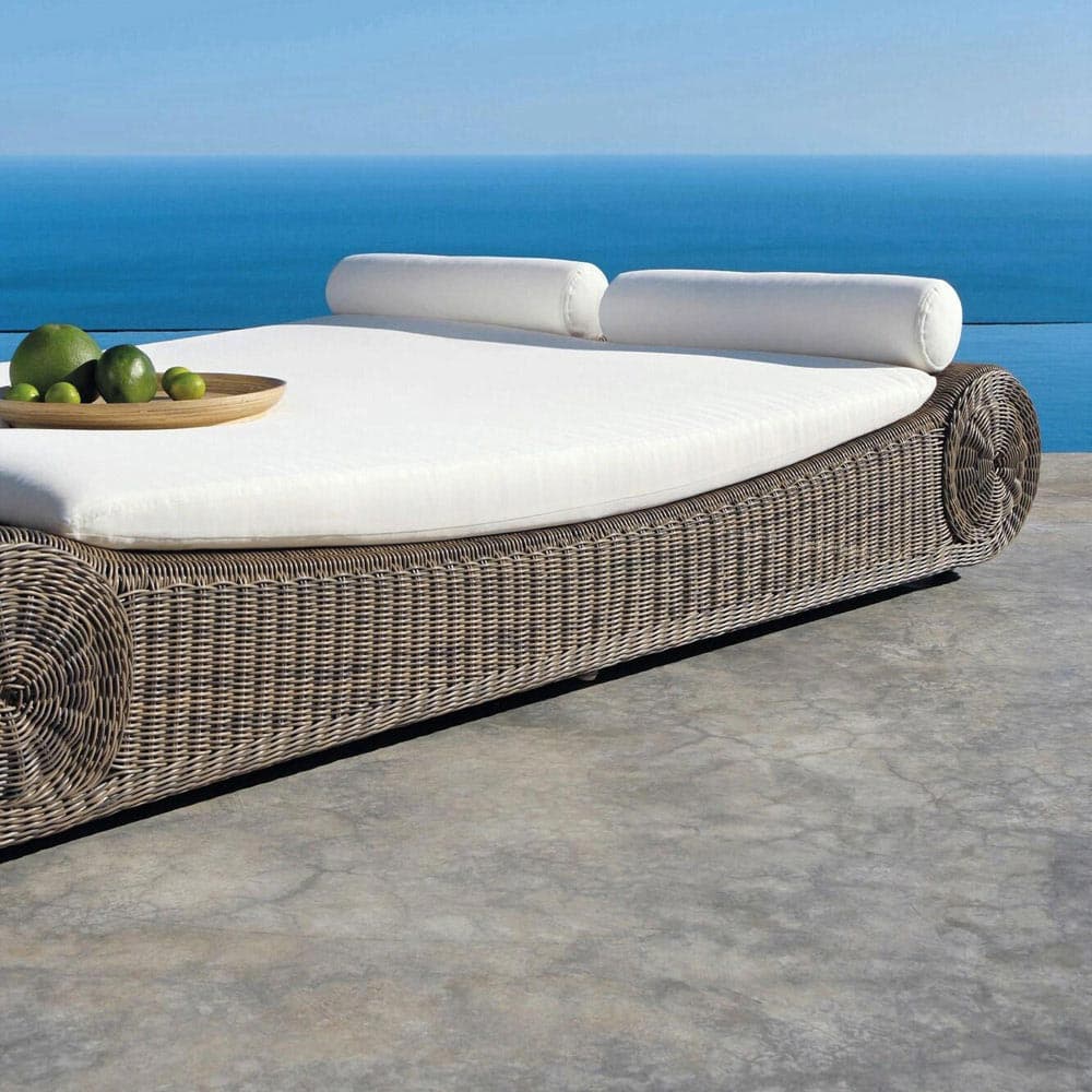 River Sun Lounger by Manutti