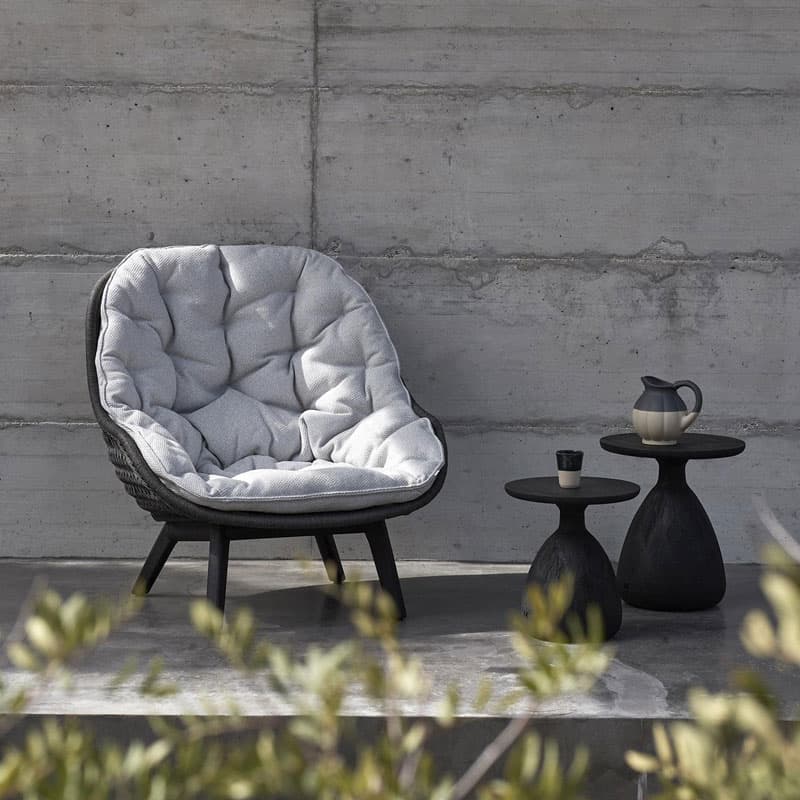 Sandua Outdoor Lounge by Manutti