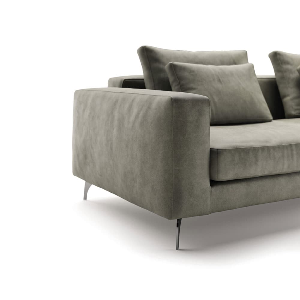 Elvis Sofa by FCI London