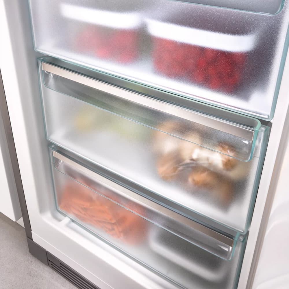 Fns 28463 E Ed Cs Freestanding Fridge & Freezer by Miele