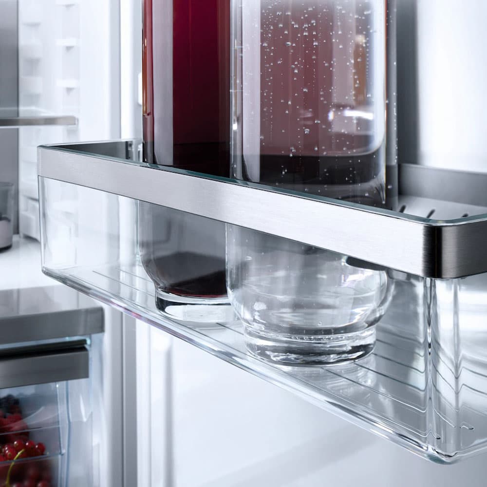 K 7433 E Built-In Fridge & Freezer by Miele