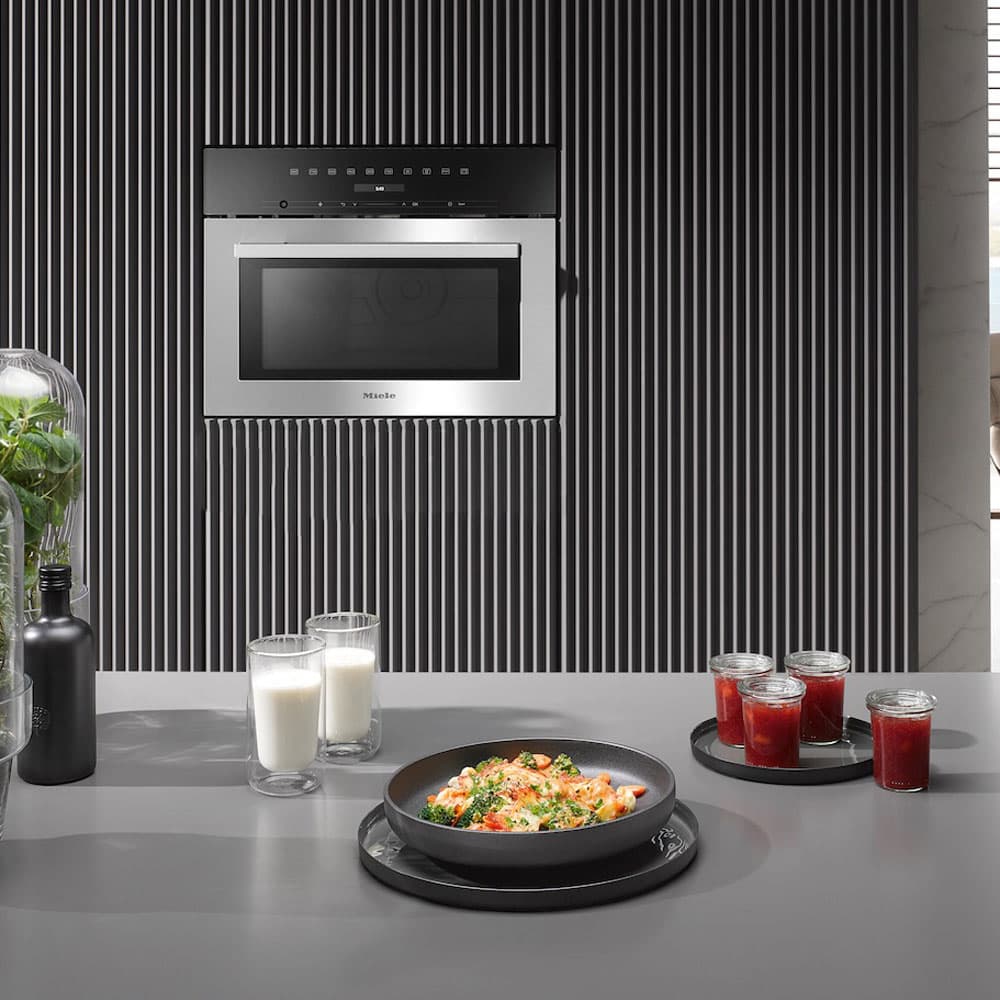 M 7140 Tc Microwave Oven by Miele