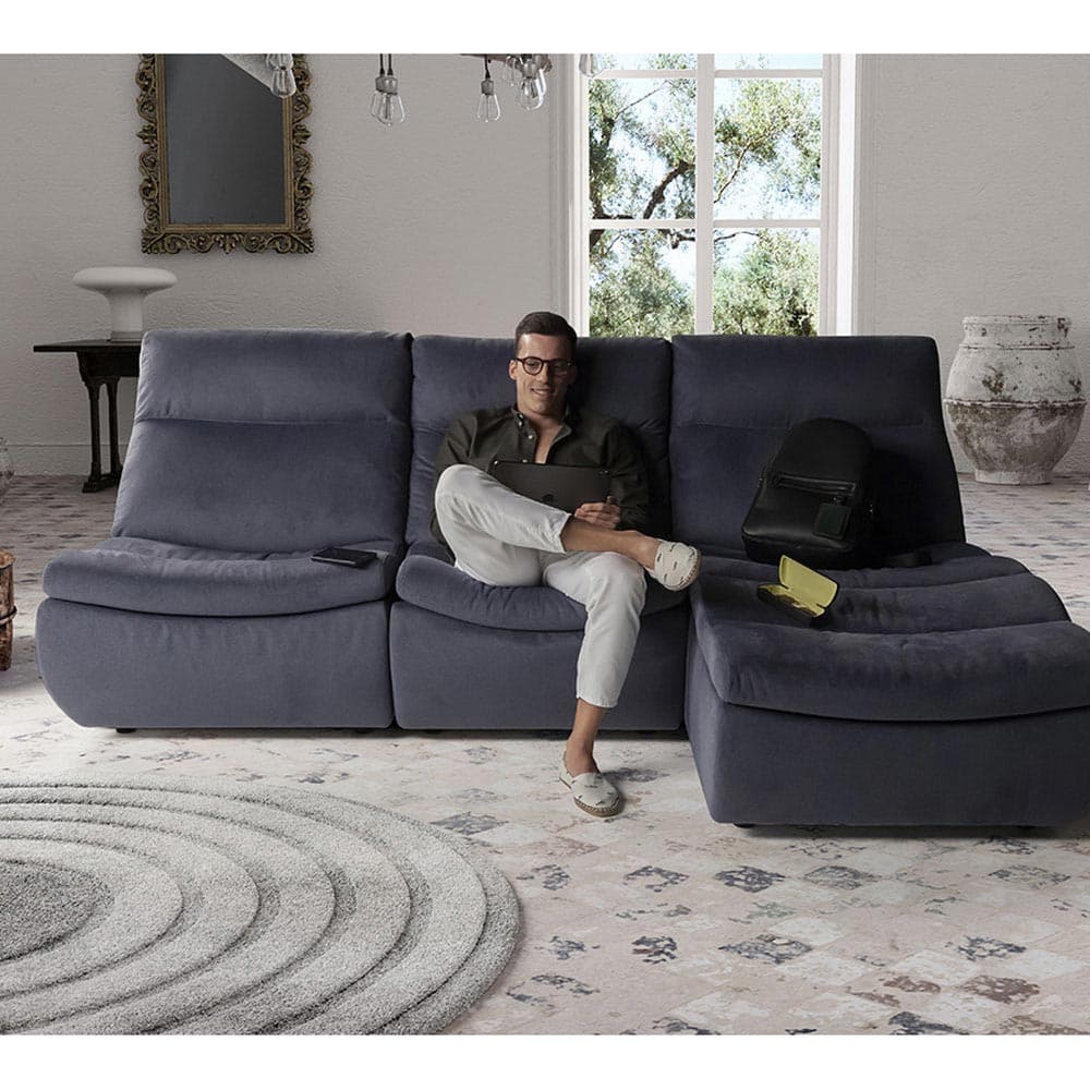 Giove Sofa by Milano Collection By Naustro Italia