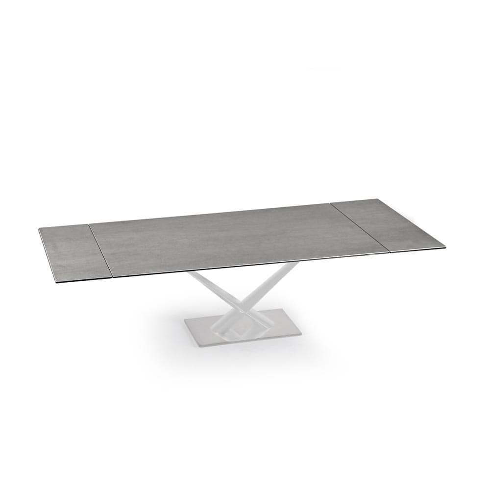 Arcadio Extending Table by Naos