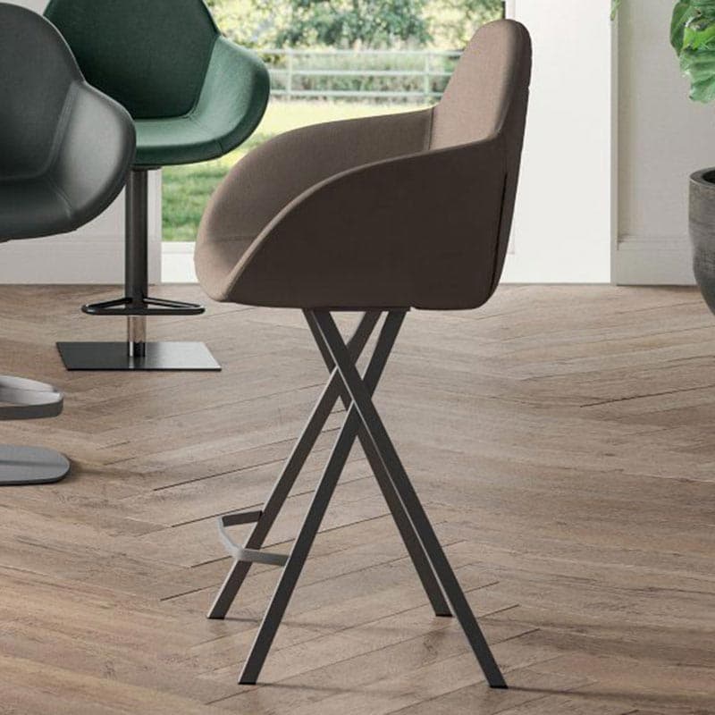 Yago Bar Stool by Ozzio Italia