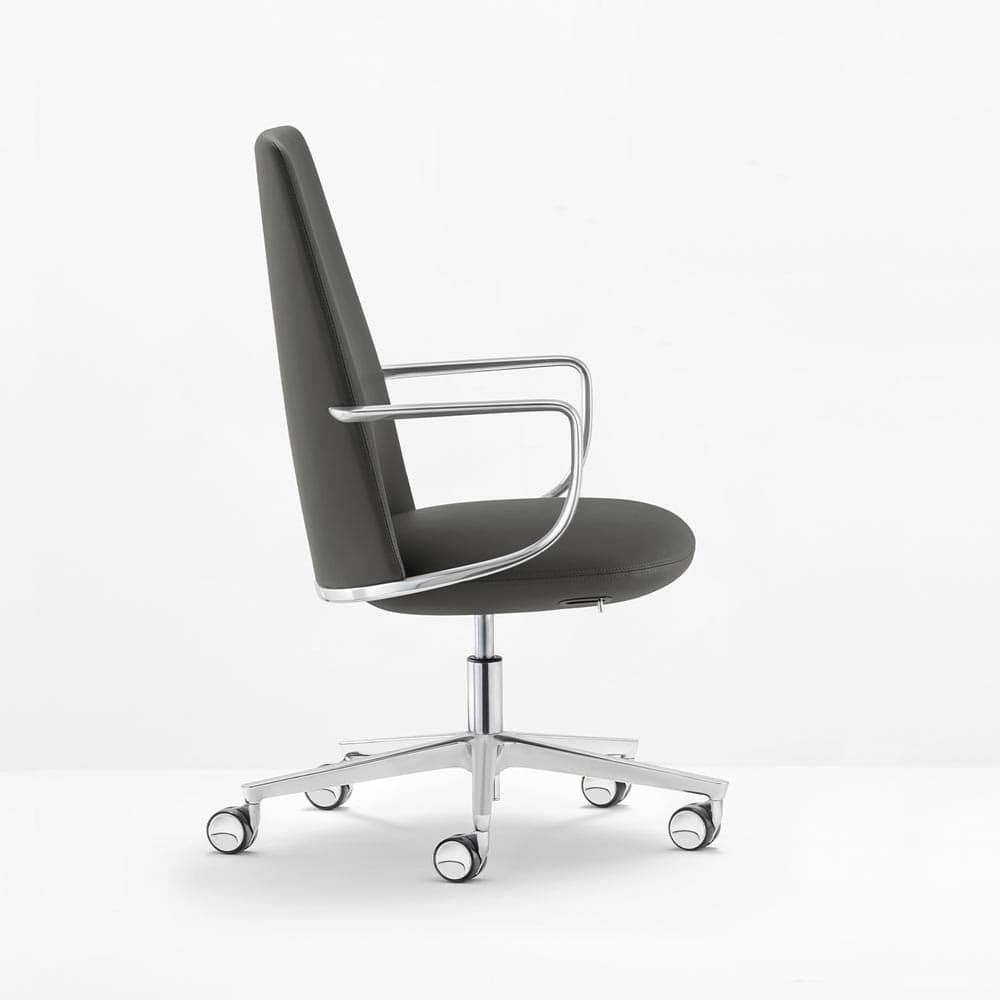 Elinor 3755 Swivel Chair by Pedrali