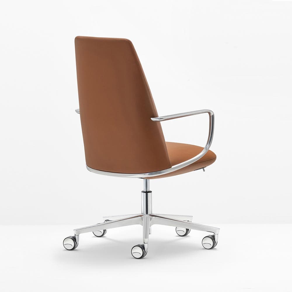 Elinor 3755 Swivel Chair by Pedrali