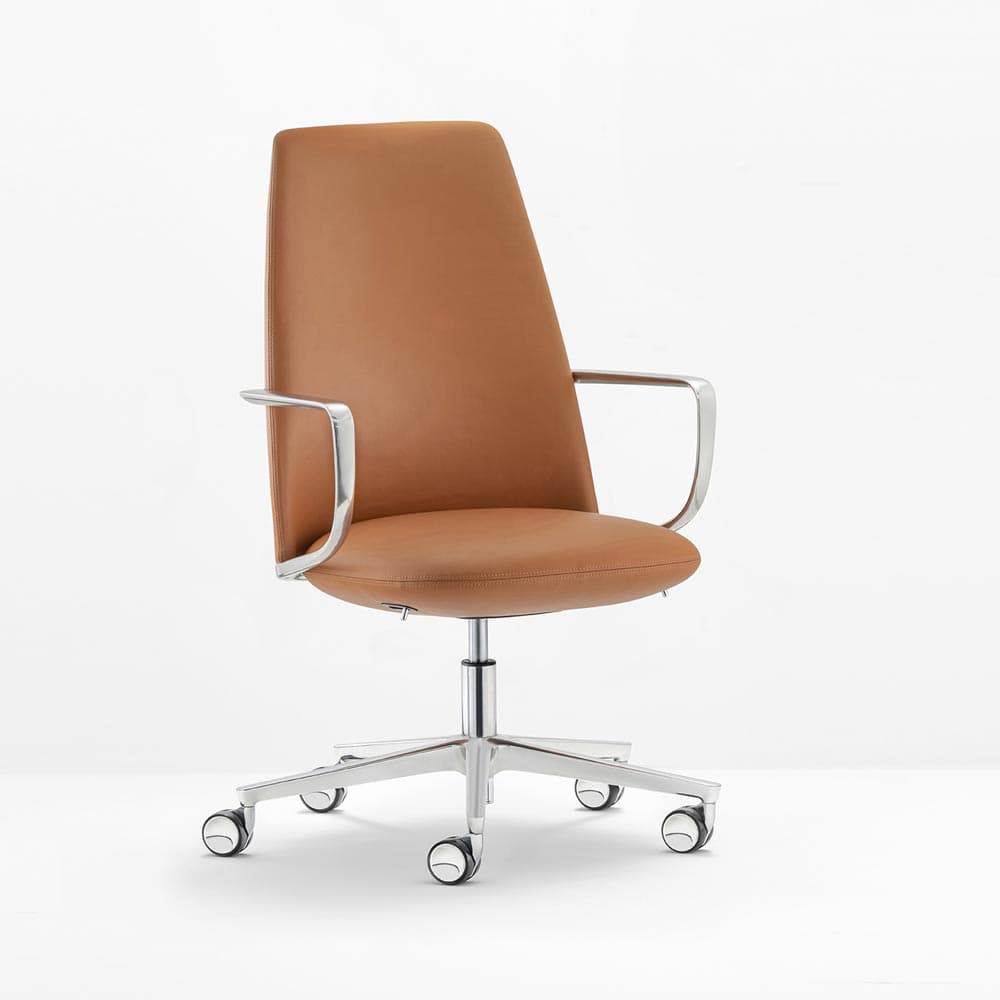 Elinor 3755 Swivel Chair by Pedrali