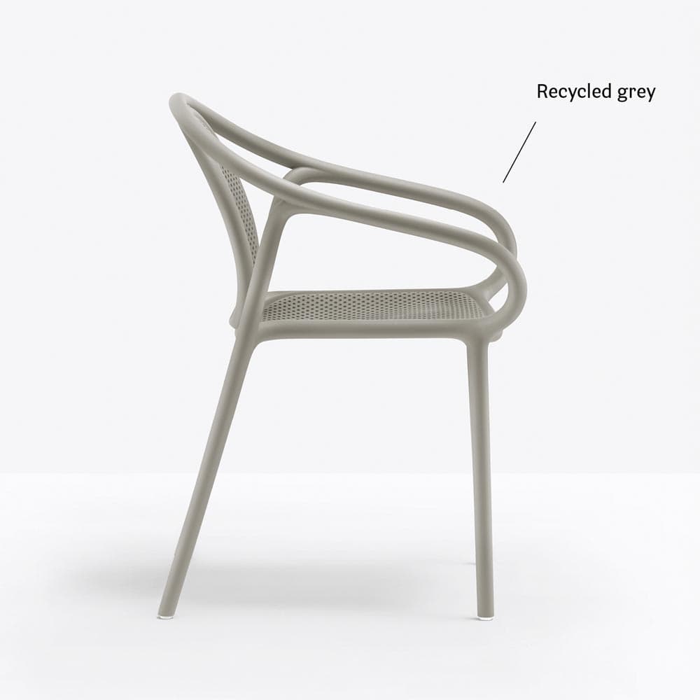 Remind 3735 Armchair by Pedrali