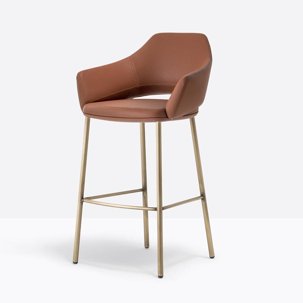 Vic 648 Bar Stool by Pedrali