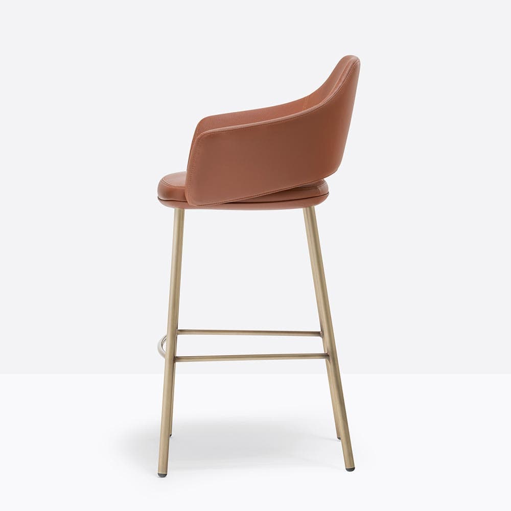 Vic 648 Bar Stool by Pedrali