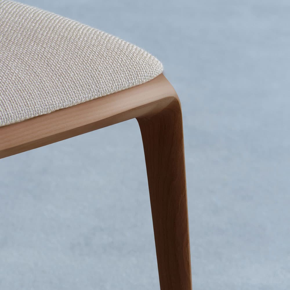 Hiru Armchair By FCI London