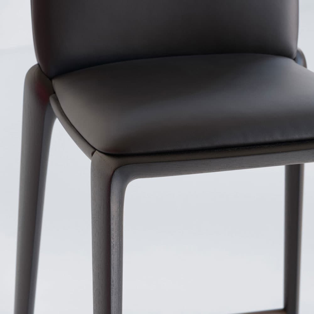 Hiru Bar Stool By FCI London