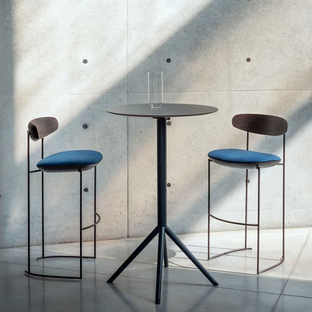 Keel Light Bar Stool By FCI London