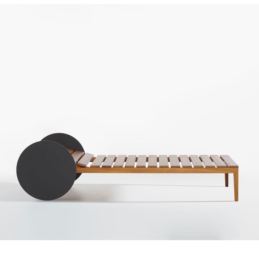 Suno Daybed By FCI London