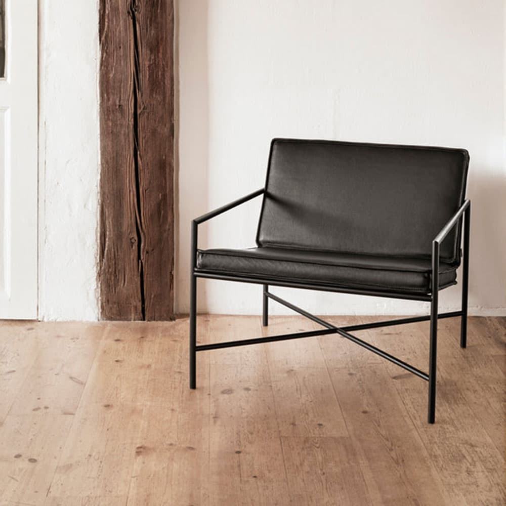 Lounge Chair in Black Frame And Black Leather by Quick Ship