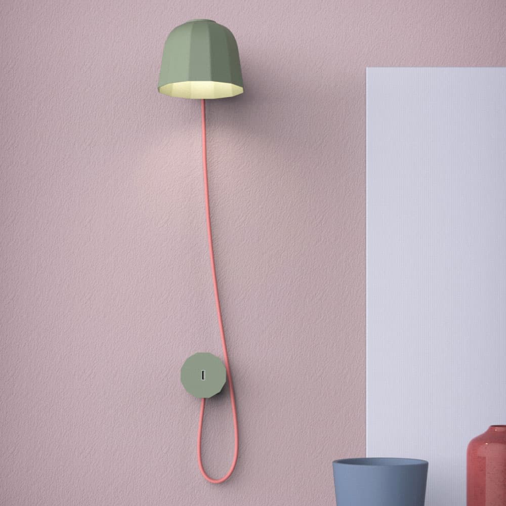 Novia W1 Usb Verde Wall Lamp, Quick Ship