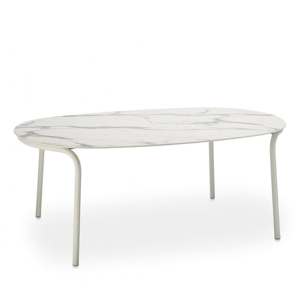 Charme Outdoor Table by Roberti Rattan