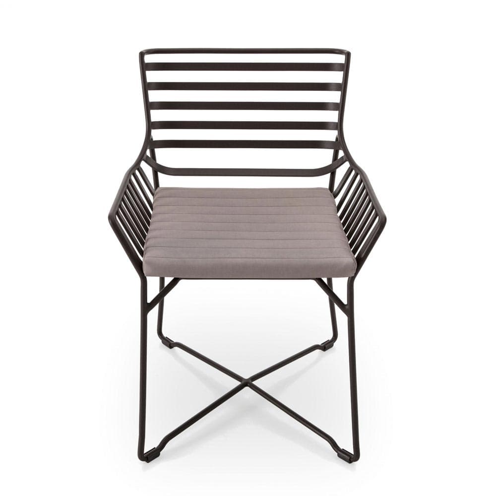 Hamptons Graphics 9750 Outdoor Armchair by Roberti Rattan