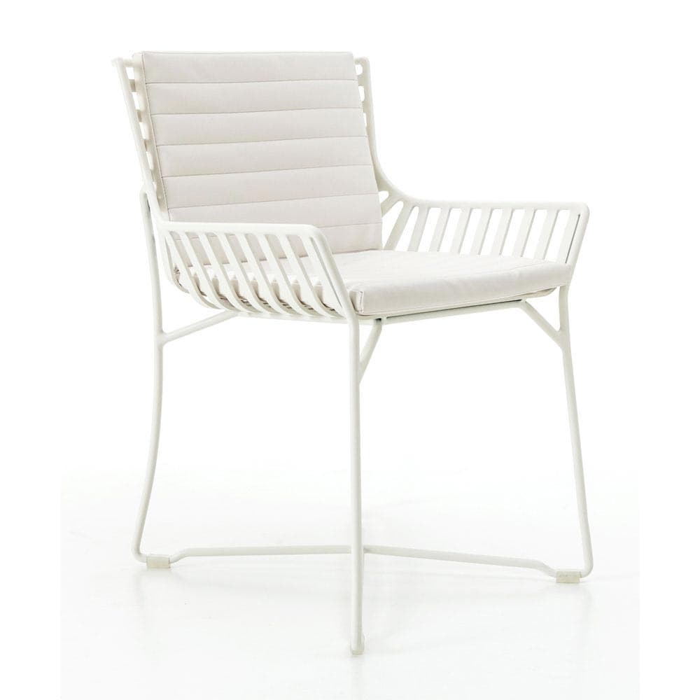 Hamptons Graphics 9751 Outdoor Armchair by Roberti Rattan