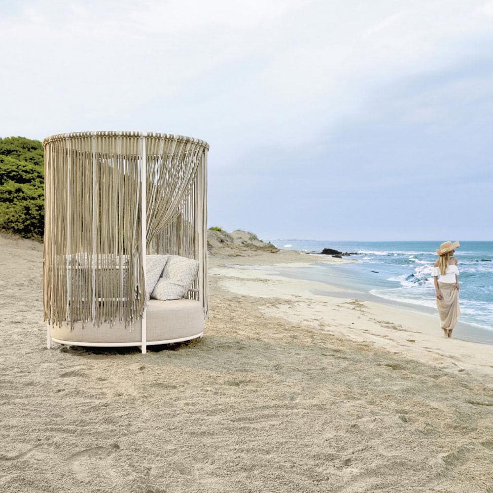 Oasi Daybed by Roberti Rattan