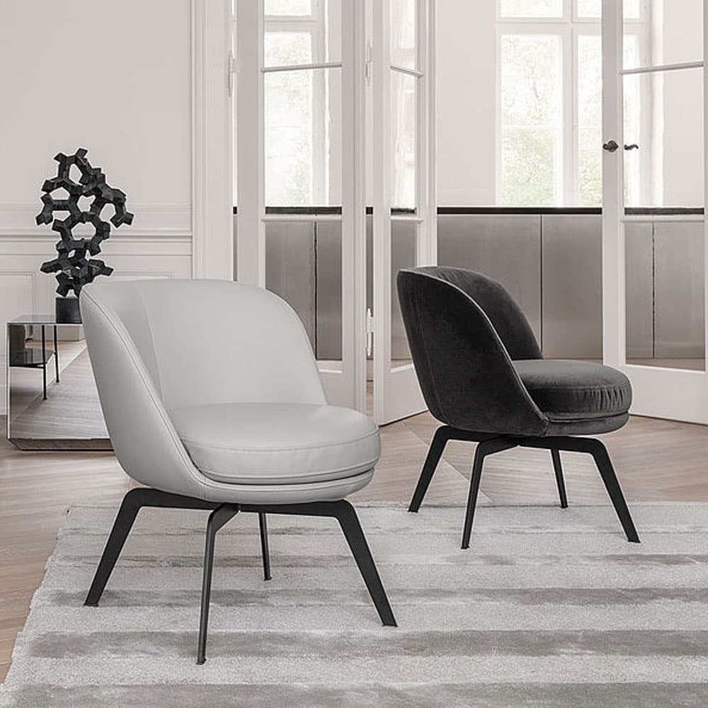 562 Armchair By FCI London