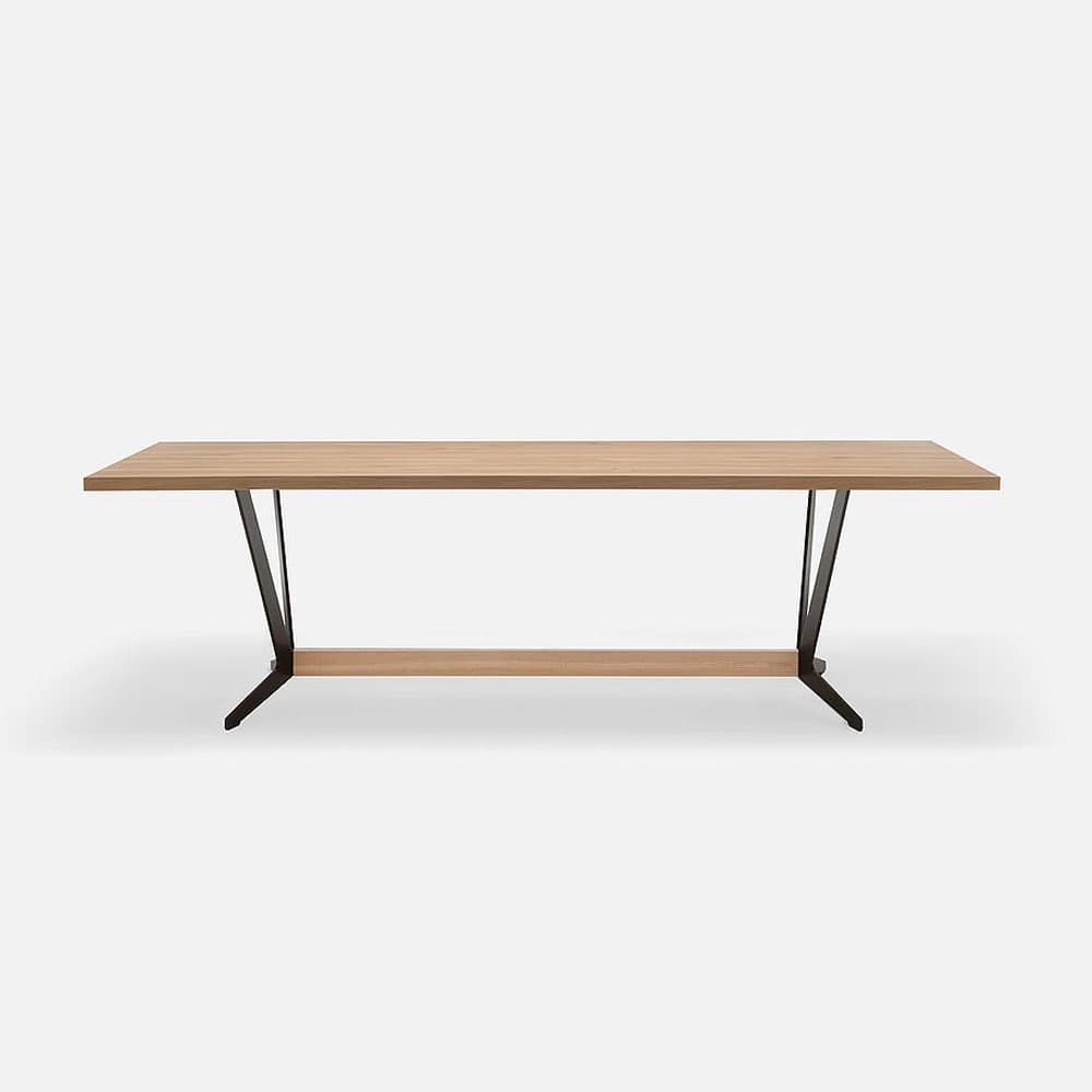 921 Dining Table By FCI London