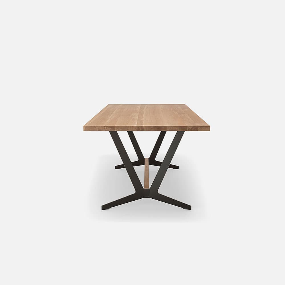 921 Dining Table By FCI London