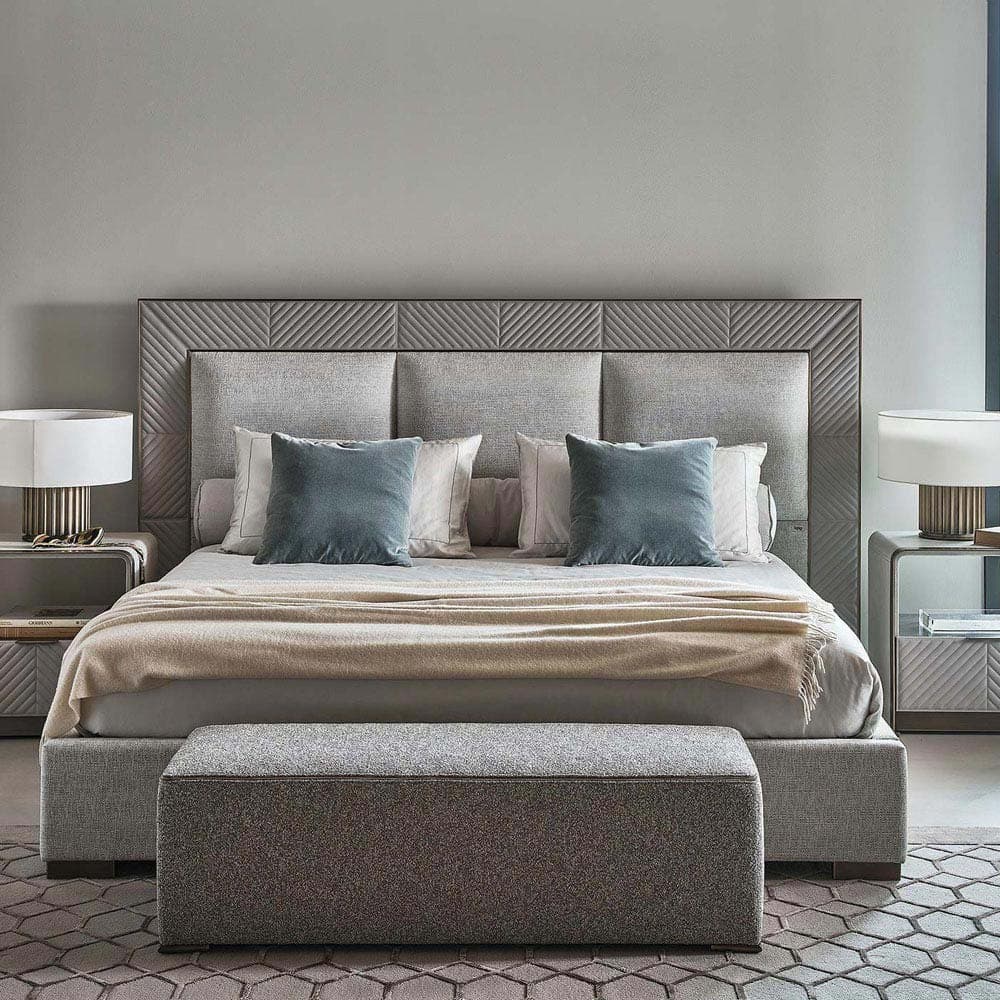 Aura Double Bed by Rugiano