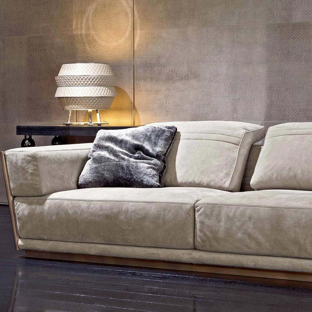 Empire Sofa by Rugiano