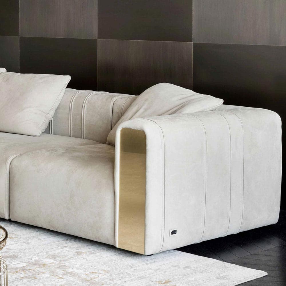 Luz Sofa by Rugiano