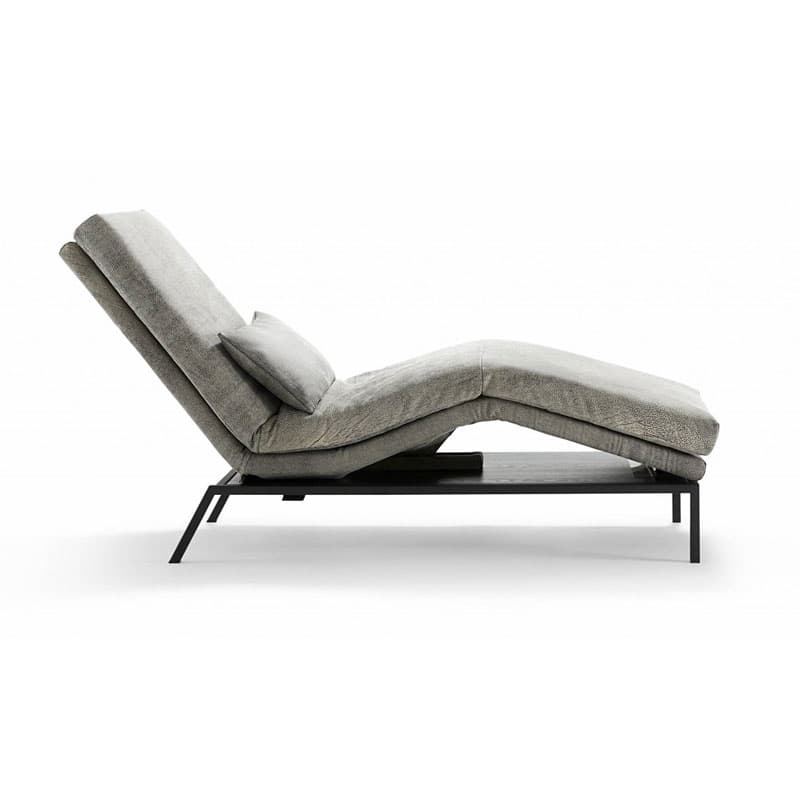 Yoko Lounger by Signal Design