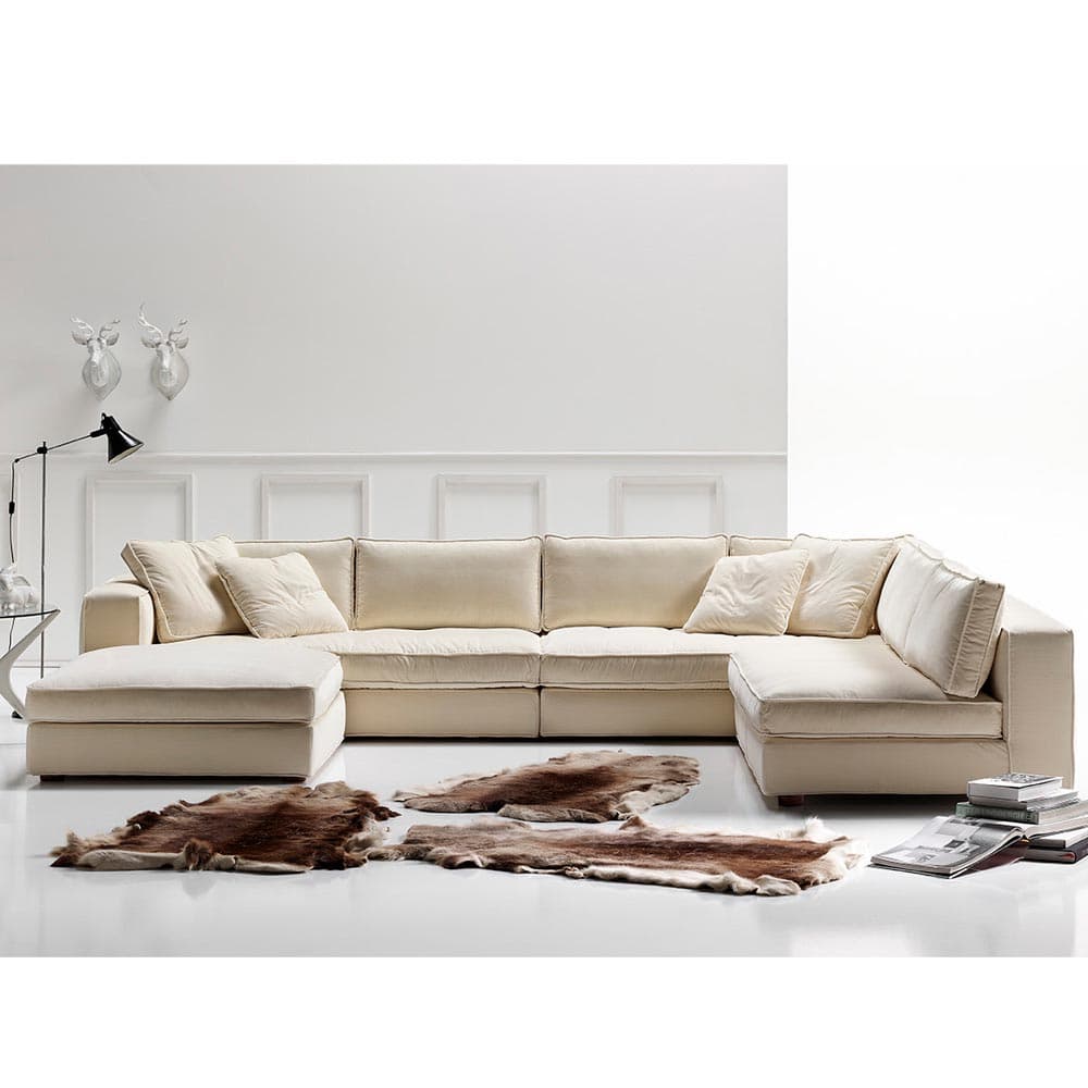 Manhattan Sofa by Silvano Luxury