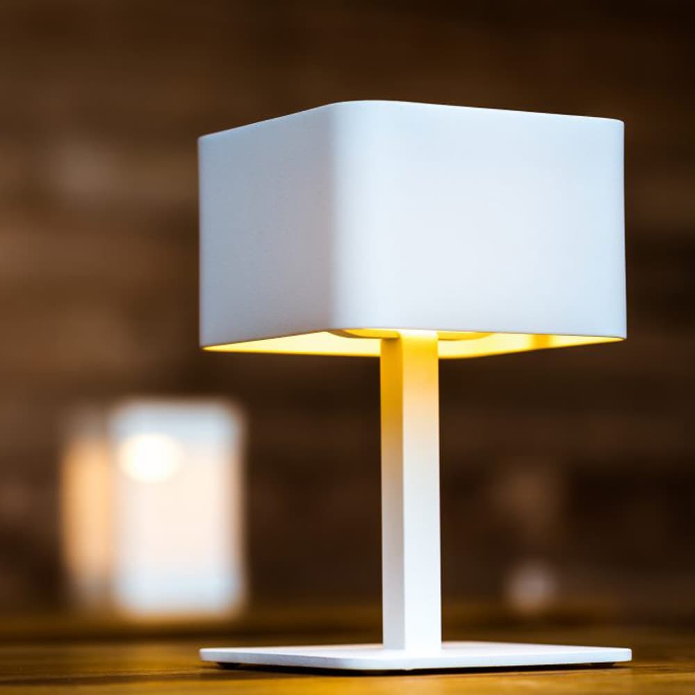 La Pose-2 Table Lamp by Skyline Design