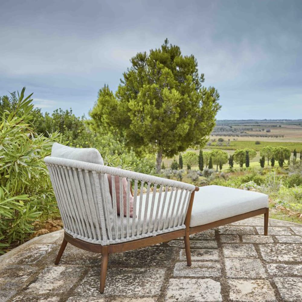 Legna Chaise Longue by Skyline Design