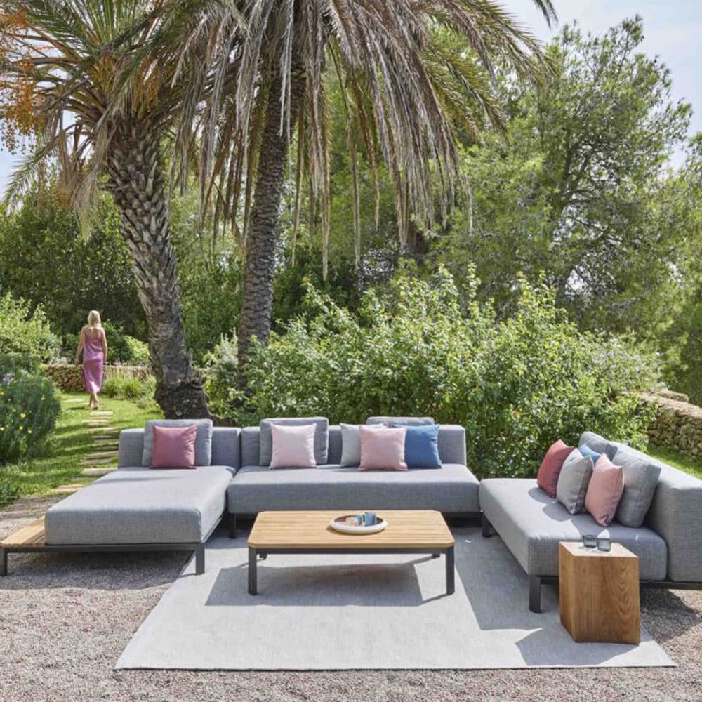 Mauroo Love Outdoor Sofa by Skyline Design