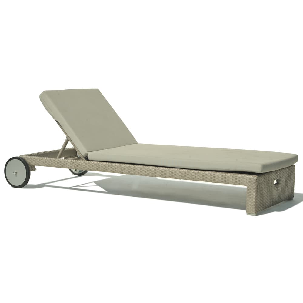 Miami Breeze Lounger by Skyline Design