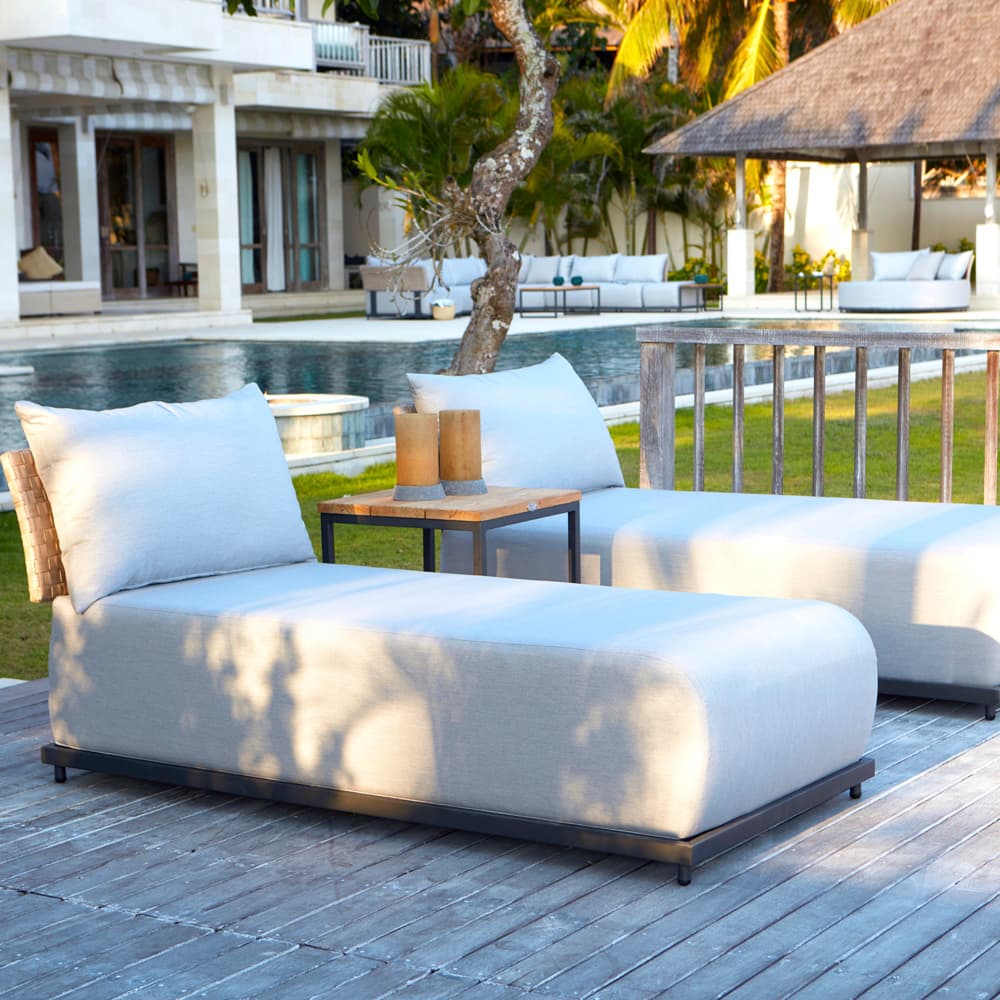 Windsor Lounger by Skyline Design