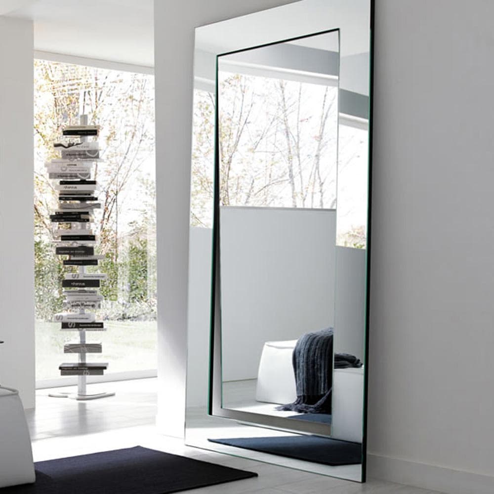 Gerundio Mirror by Tonelli Design