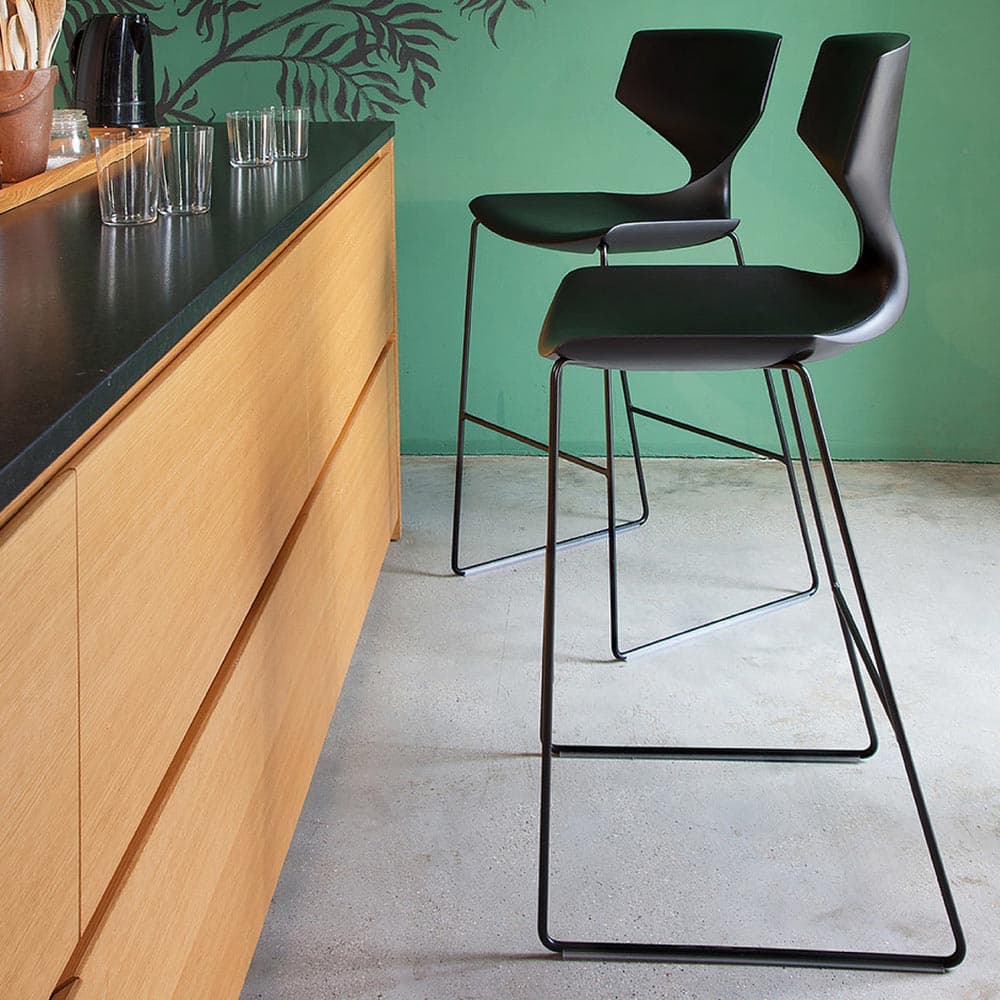 Quo Bar Stool by Tonon