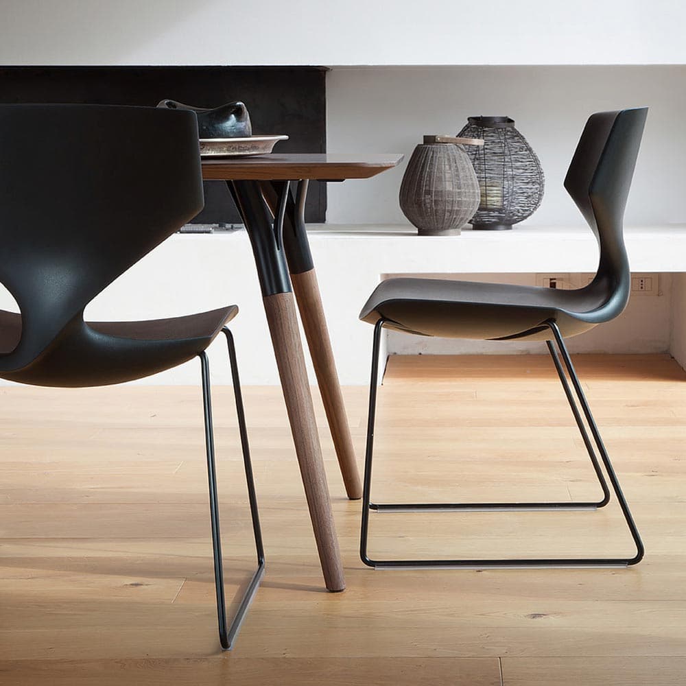 Quo Dining Chair by Tonon