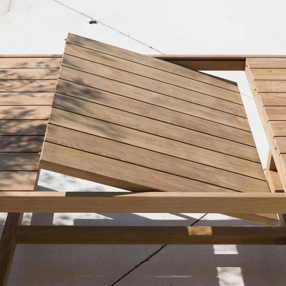 Chelsea Extendable Outdoor Table by Unopiu